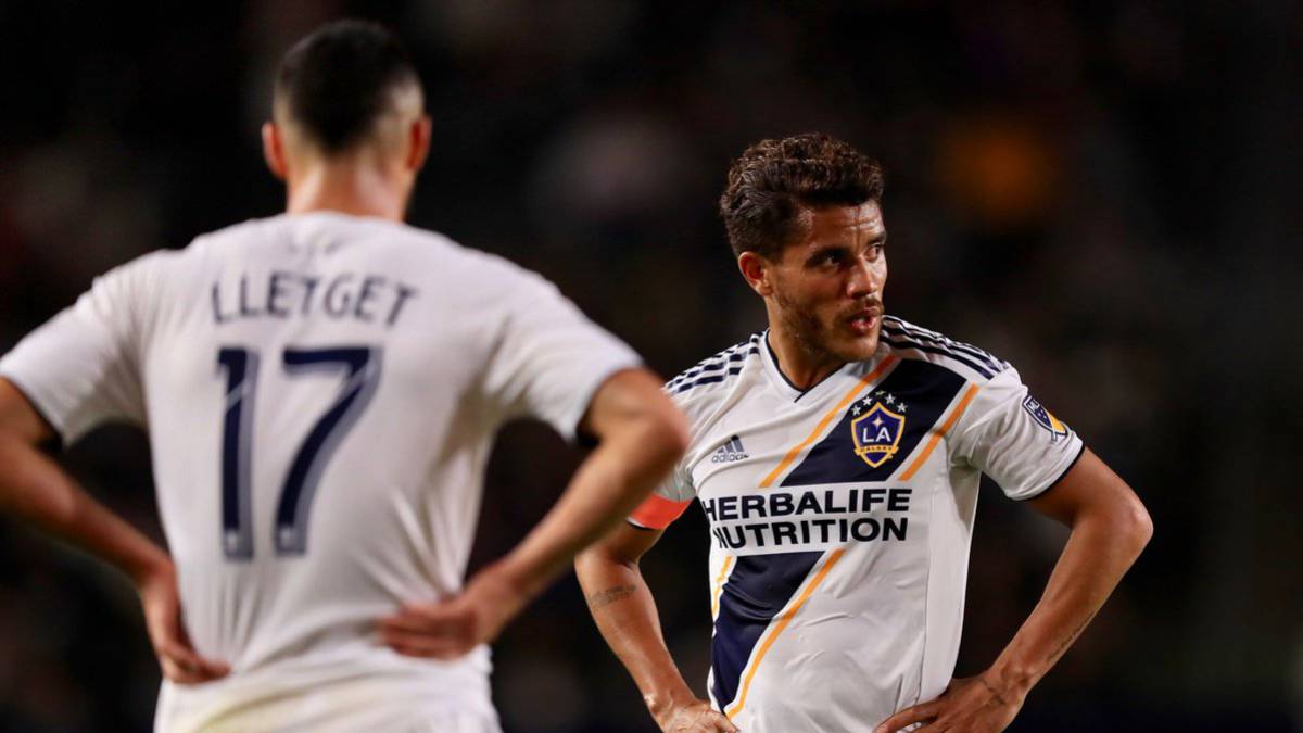 Jona Dos Santos y Lletget con LA Galaxy