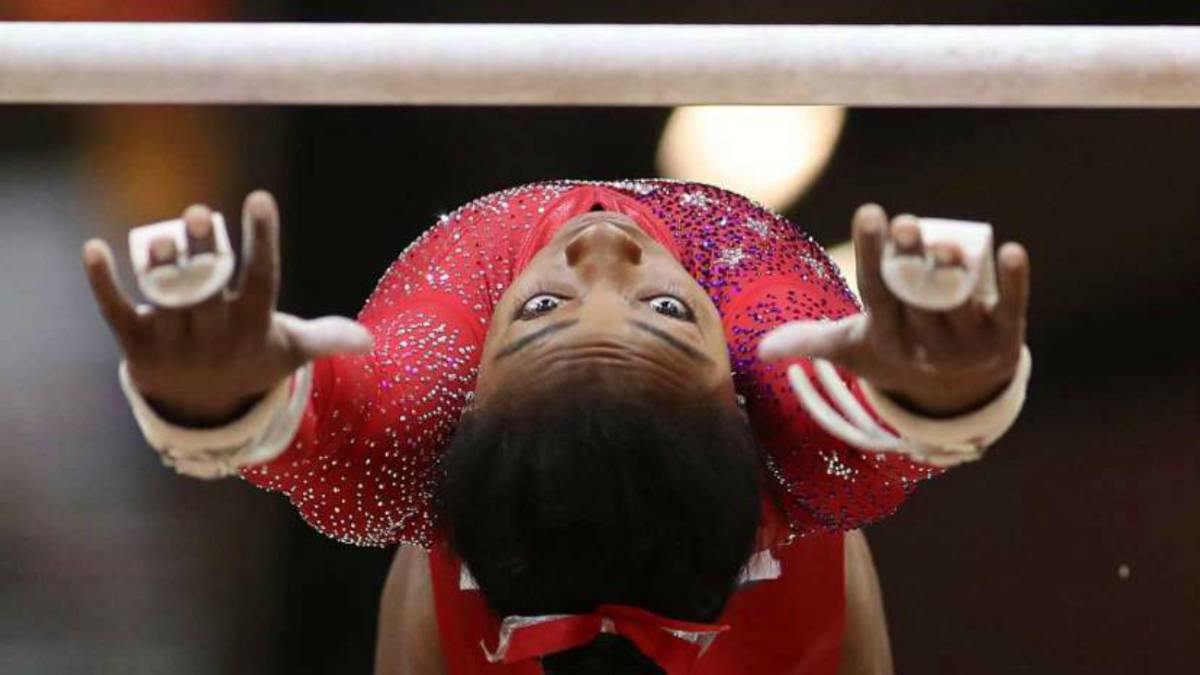 Simone Biles gana oro en el All-Around del Mundial de Stuttgart