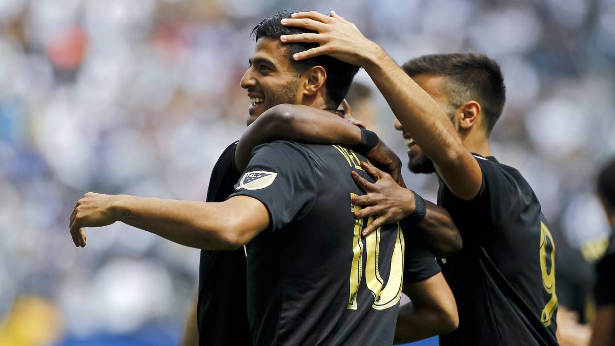 Al interior del plantel Carlos Vela es visto como un líder, pero además sus compañeros de equipo resaltan las cualidades y todo lo que hace con el balón
