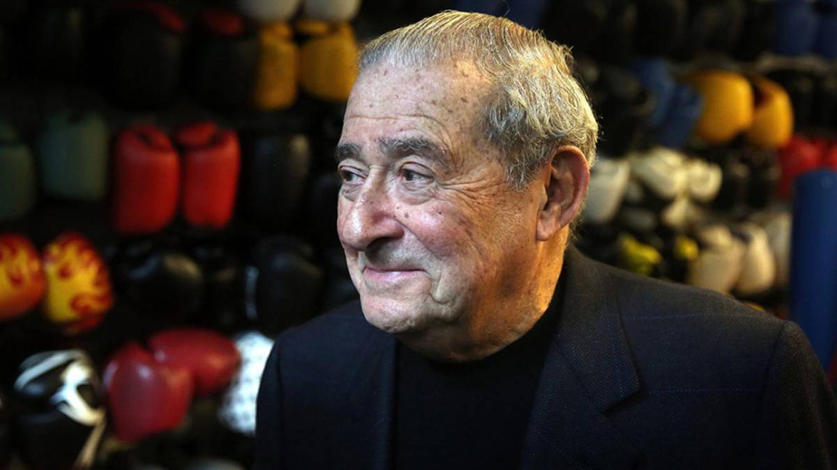 Bob Arum en conferencia de prensa