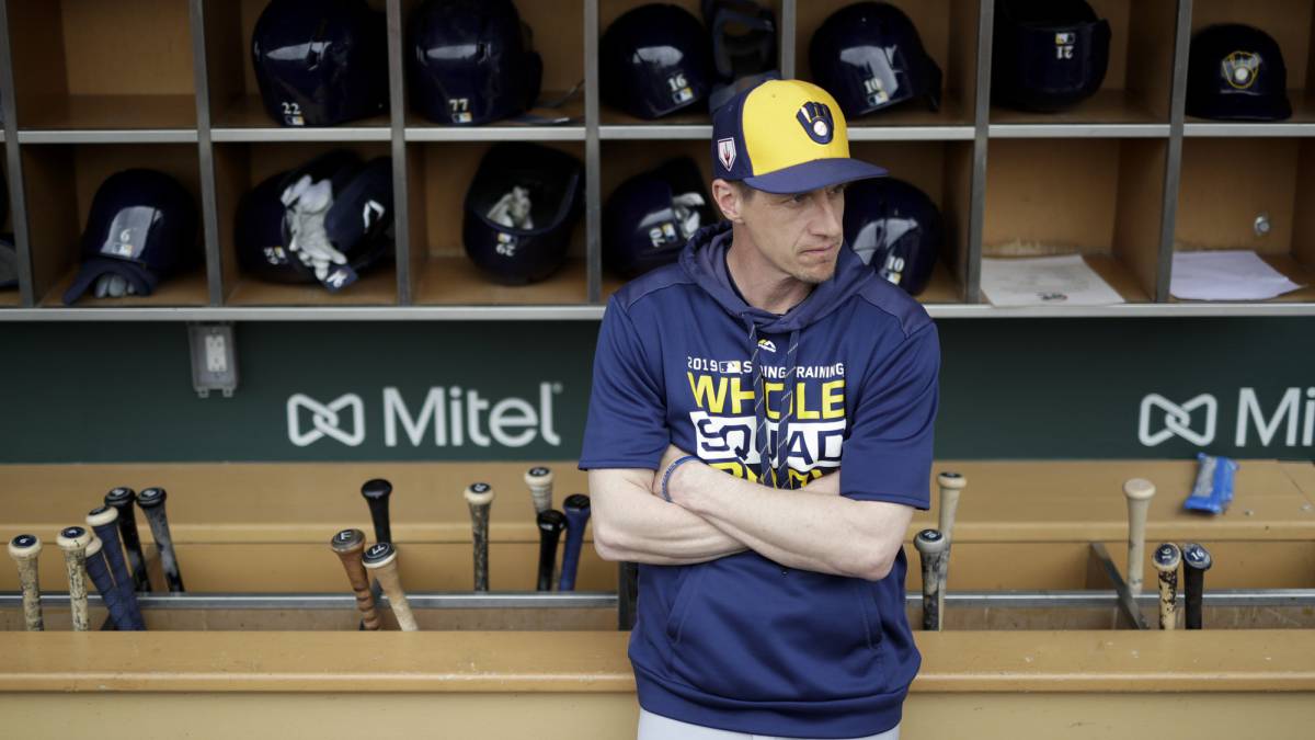 Craif Counsell en spring trainning de los Brewers