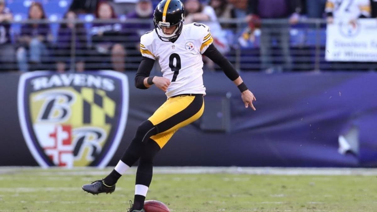 Chris Boswell intenta patada corta contra Baltimore