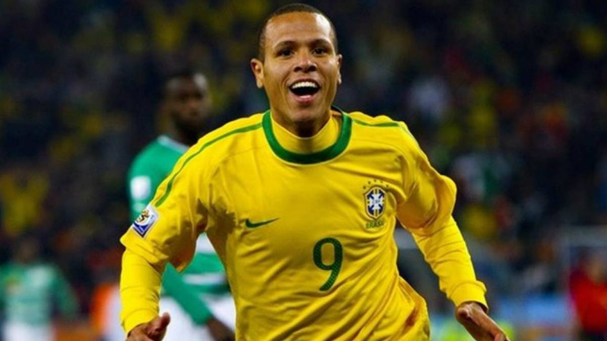El atacante sudamericano mostró cosas interesantes en su carrera, destacó con el Sevilla de España, pero a nivel selección nunca pudo dar el gran salto