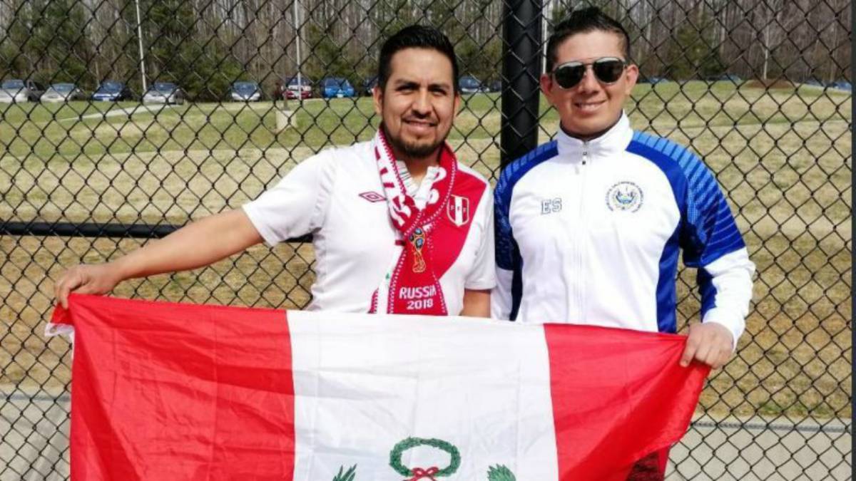 Dos amigos, uno salvadoreño y otro peruano, viajaron a Washington para poder disfrutar del partido amistoso entre ambas selecciones el próximo martes.