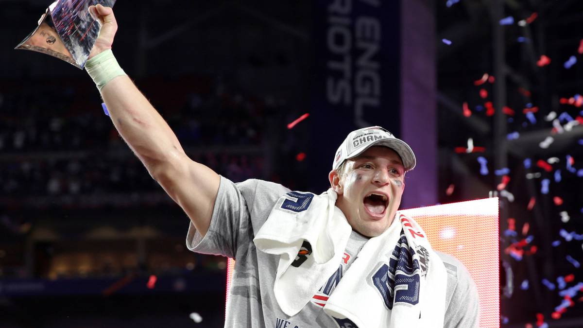 Rob Gronkowski dejó la NFL y tomaría camino en...¿WWE?