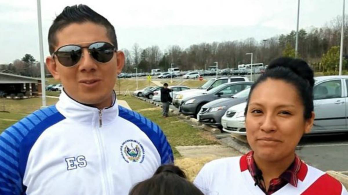 Matrimonio salvadoreño-peruano viaja a USA para presenciar juego