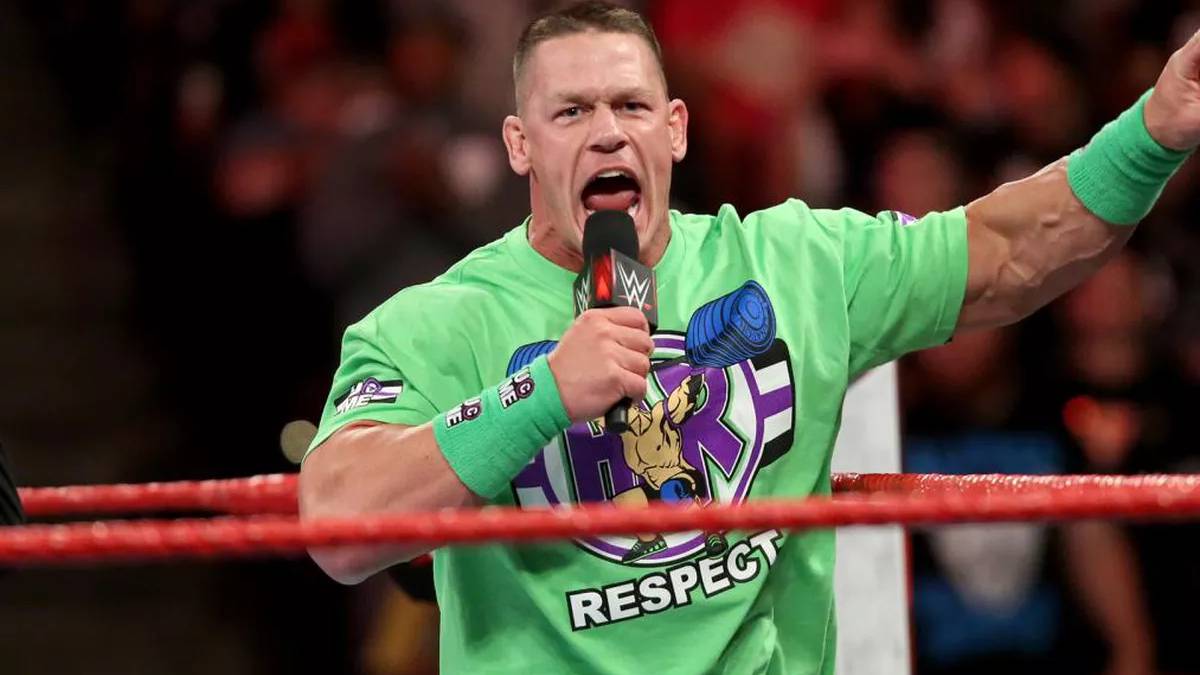 John Cena en una aparición en RAW