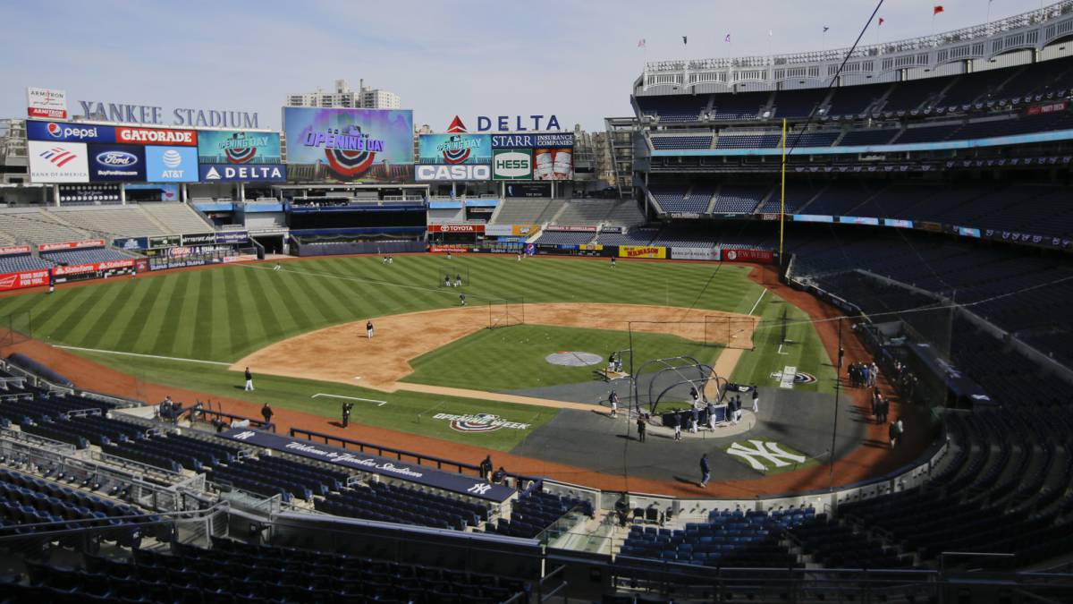 Yankee Stadium a un día del inicio de la temporada regular