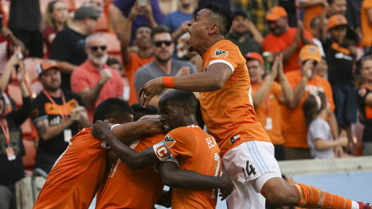 Colorado es uno de los equipos que aun no ha podido ganar en el torneo. Por su parte, Houston jugará su primer juego de visitante.