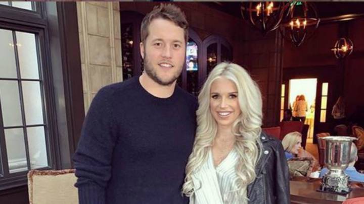 Matthew Stafford con su esposa Kelly