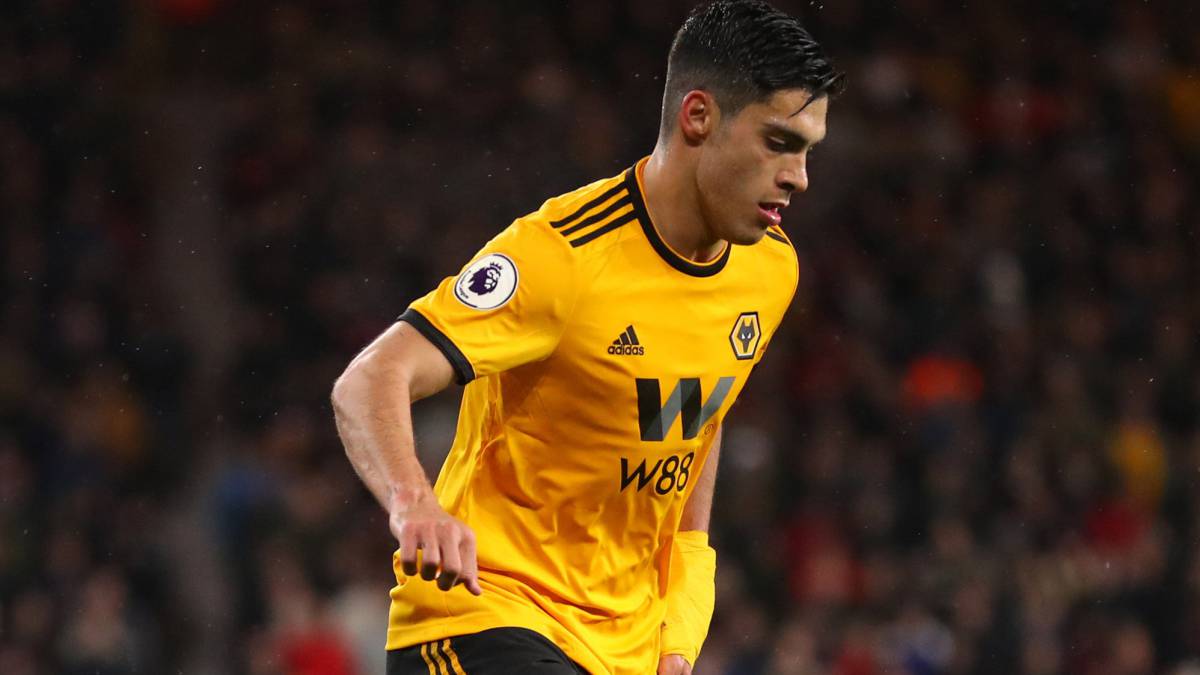Raúl Jiménez con Wolves
