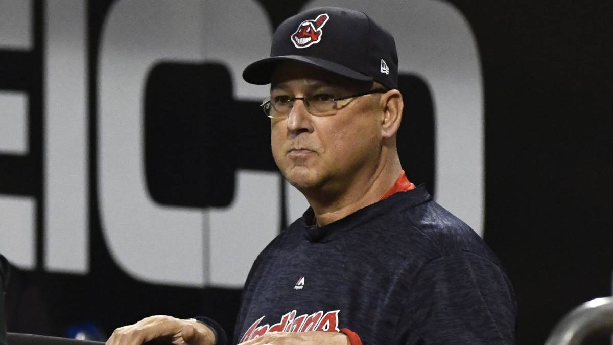 Terry Francona en partido de Cleveland