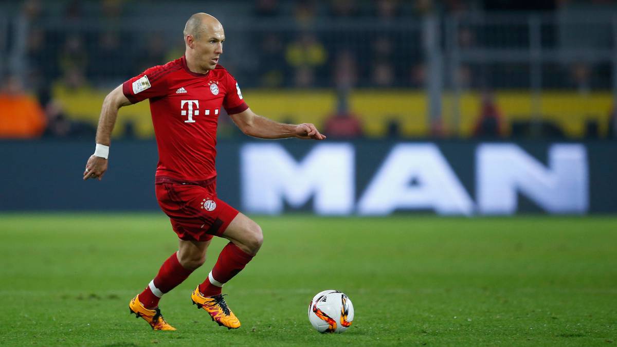 Arjen Robben in action with Bayern Munich during a Bundesliga match