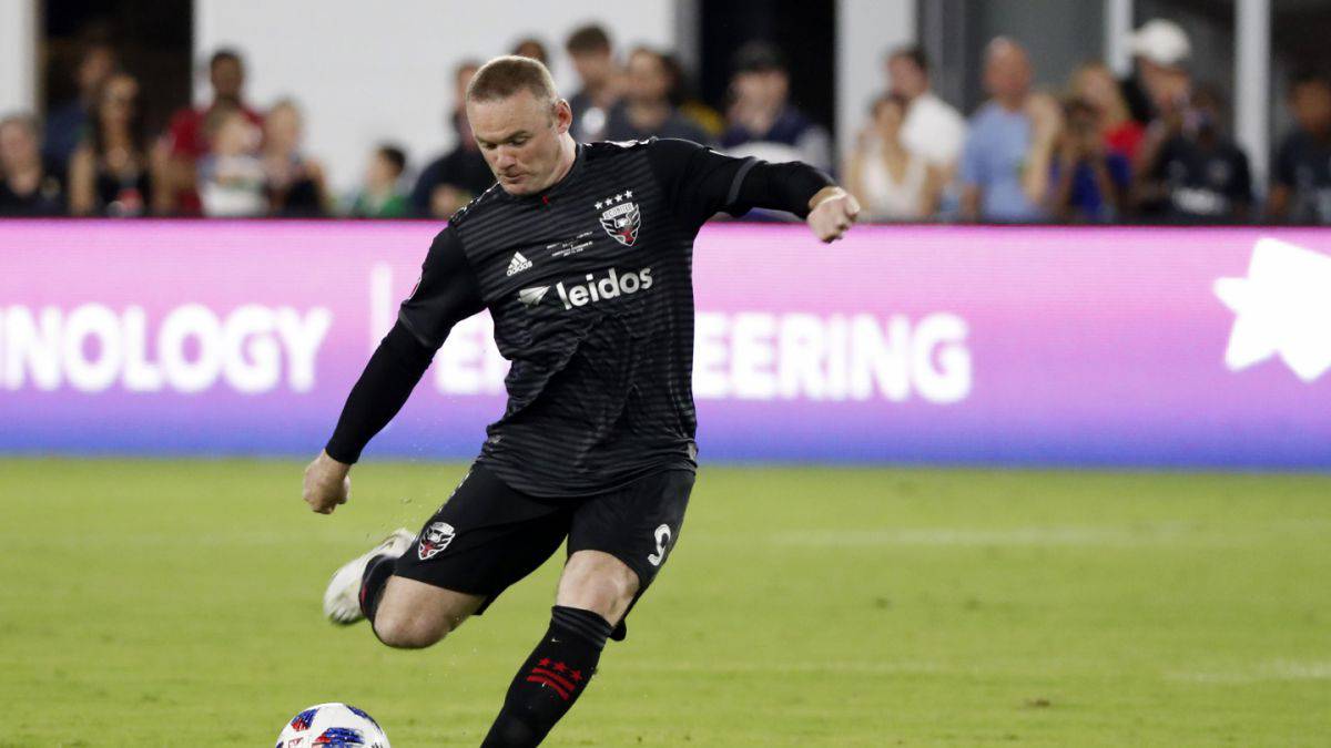 Wayne Rooney in action with DC United of the MLS