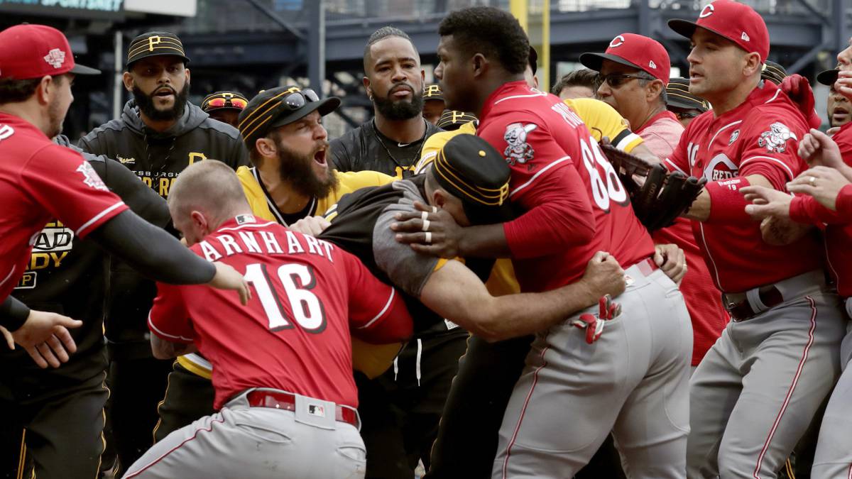 Yasiel Puig repartió golpes en el Cincinnati vs. Pittsburgh