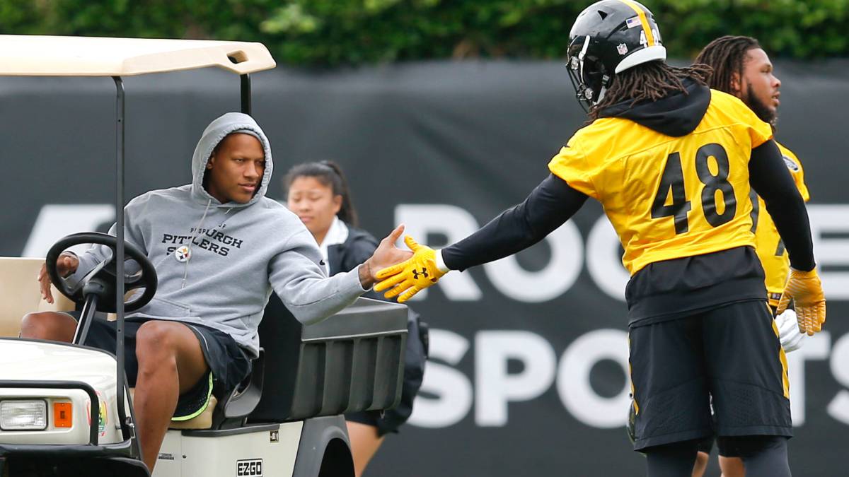 Ryan Shazier en entrenamiento de Steelers