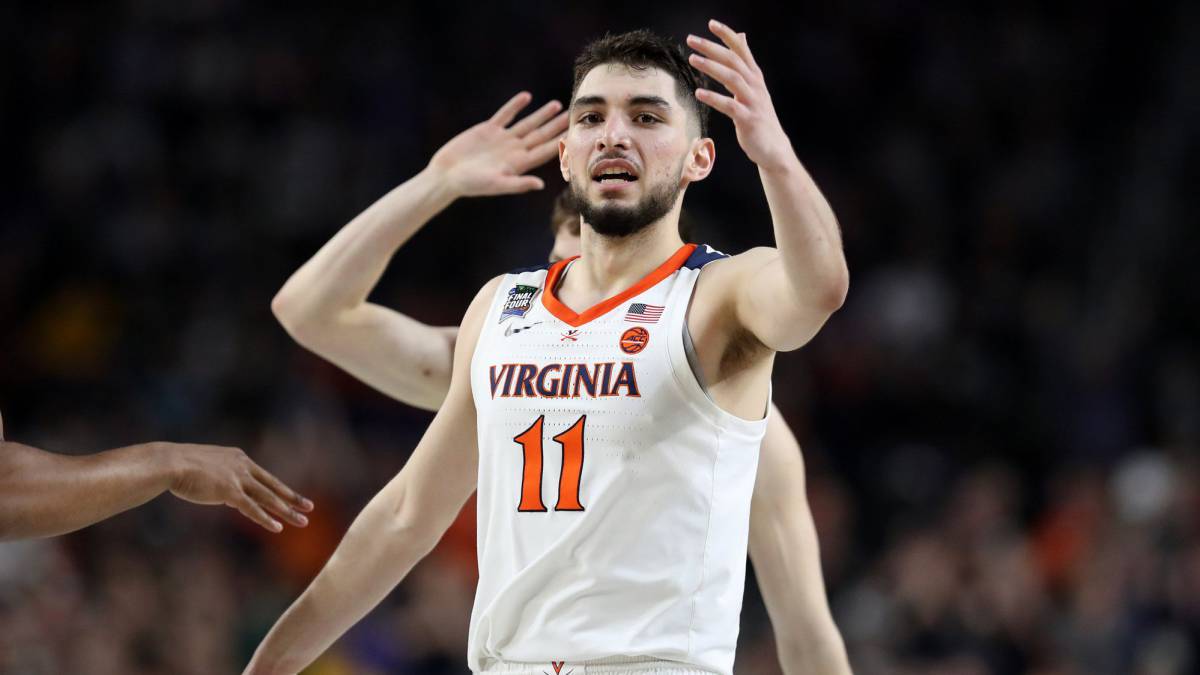 Ty Jerome contra Auburn