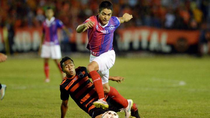 El C.D. Águila derrotó a los tigrillos del FAS 0-1, en el juego de la segunda fecha disputado en el estadio Oscar Quiteño de la ciudad de Santa Ana.