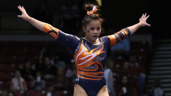 Samantha Cerio en competencia de NCAA