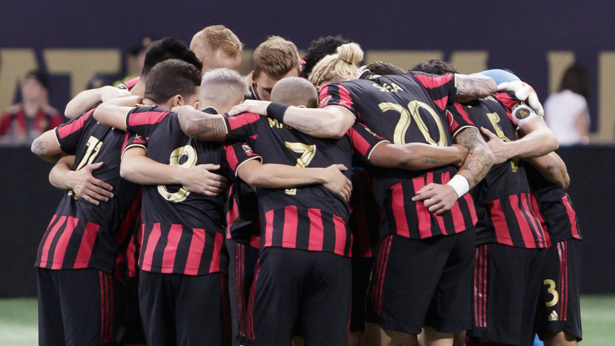 Atlanta United todavía está en busca de su primera victoria en la era de Frank De Boer. Enfrenta a New England Revolution que quiere hacer fuerte su casa.