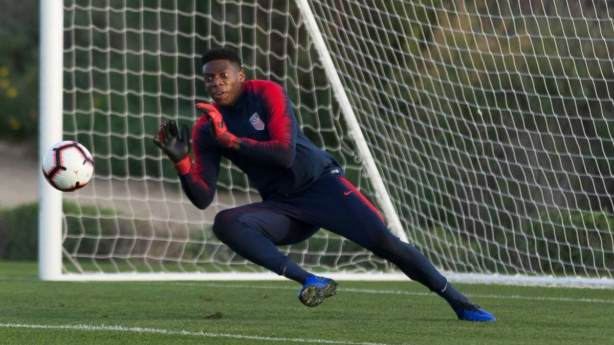 La terrible falla de Sean Johnson que termina en autogol