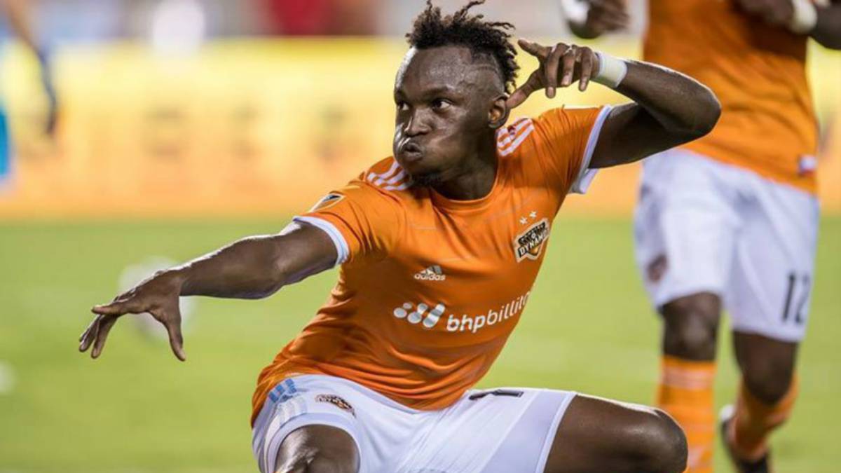 Alberth Elis recibe elogios de su entrenador Wilmer Cabrera