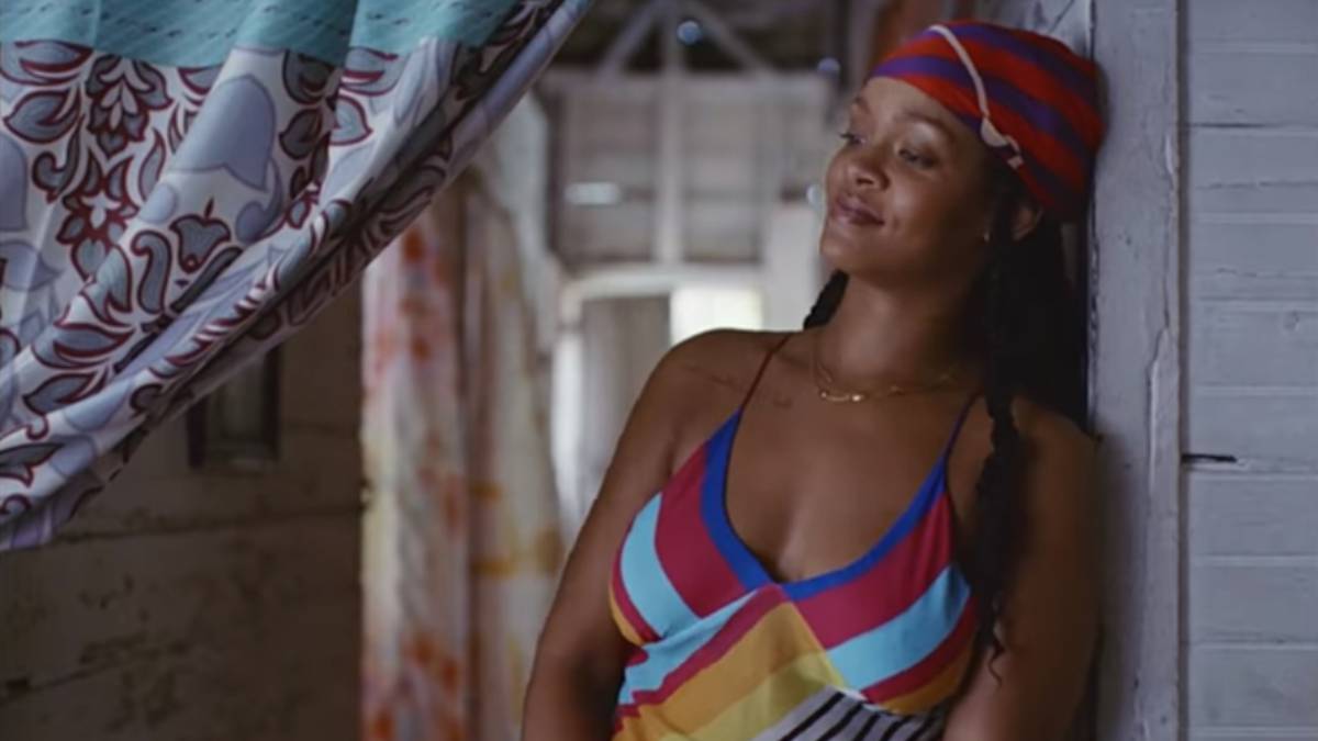 Durante el festival de música, Coachella,se estrenó oficialmente la cinta del cantante estadounidense, en la cual también aparece Rihanna.