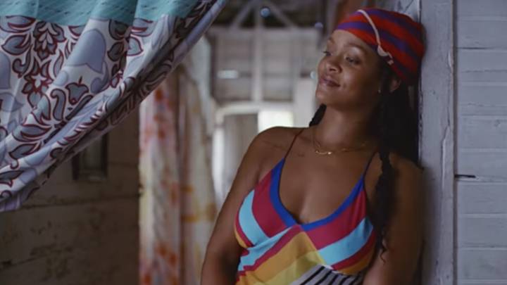 Durante el festival de música, Coachella,se estrenó oficialmente la cinta del cantante estadounidense, en la cual también aparece Rihanna.