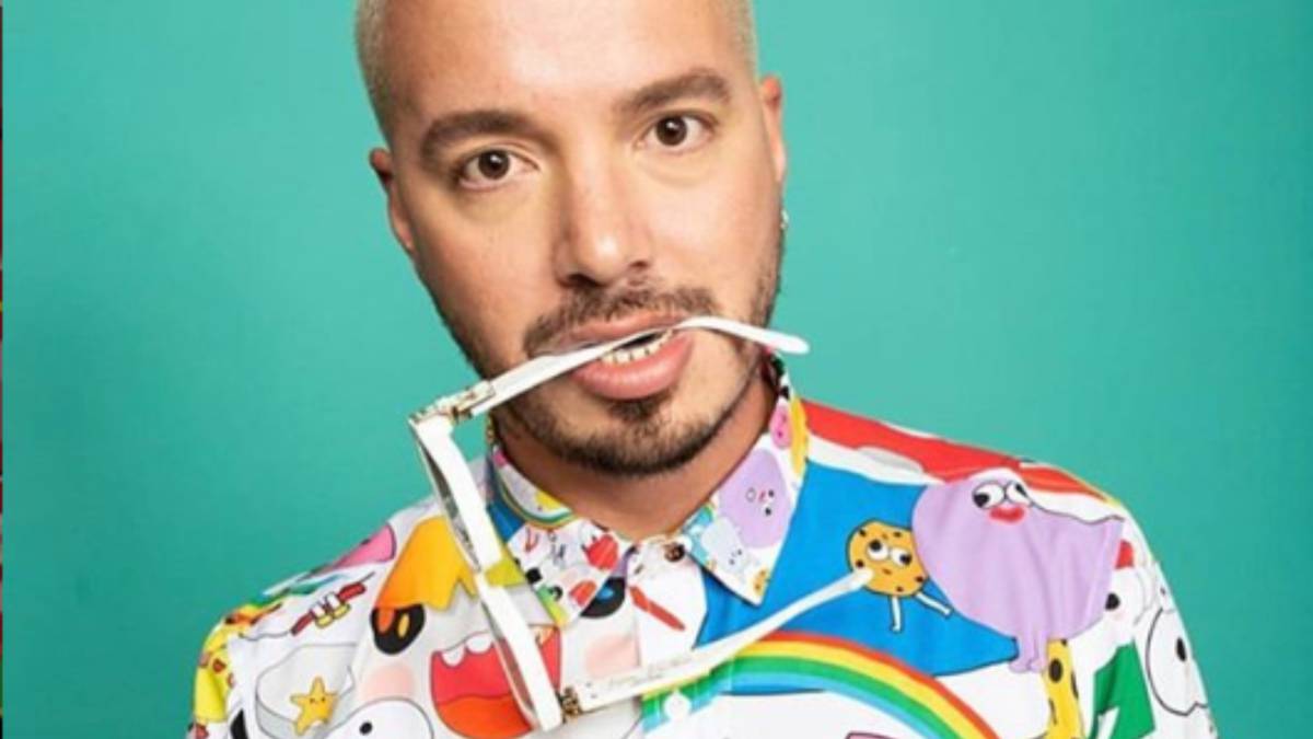 Luego de 15 años sin reggaeton en Coachella, el colombiano puso a cantar y bailar a todos los asistentes del segundo día del festival de música.