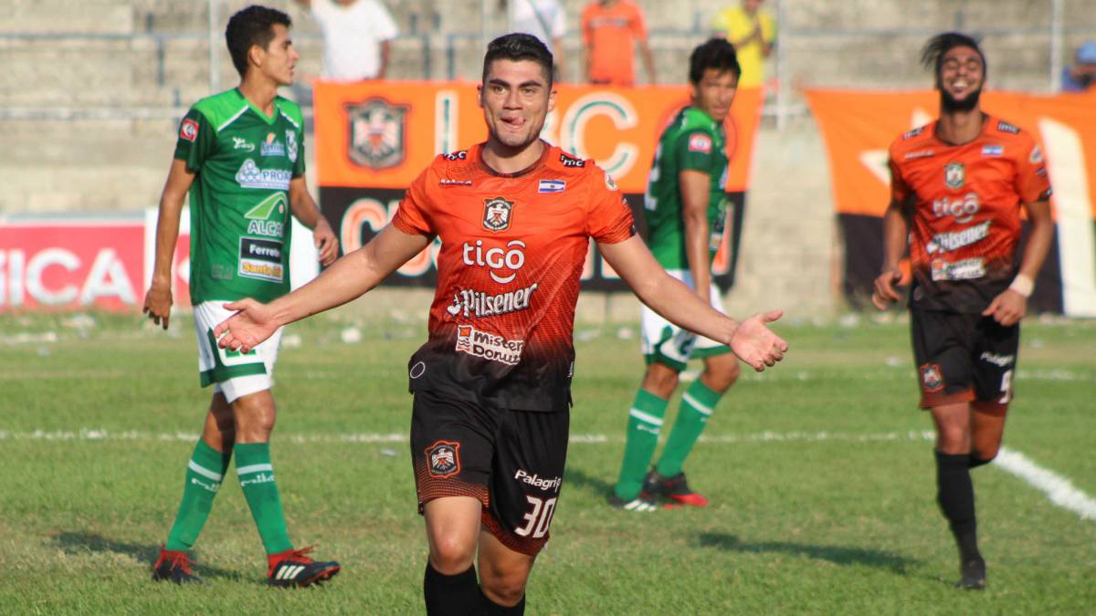 Águila golea a Sonsonete y se pone a un punto de Alianza que perdió el duelo contra Pasaquina. El campeón sumó su segunda derrota consecutiva.