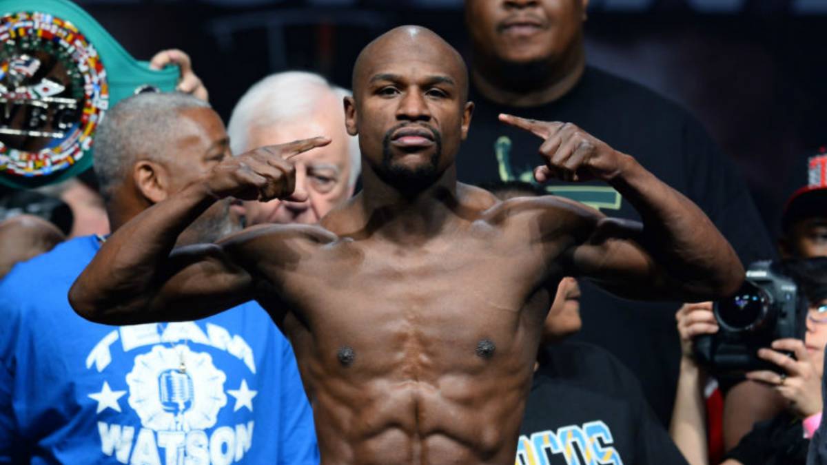 Floyd Mayweather insinúa su regreso a los cuadrilateros