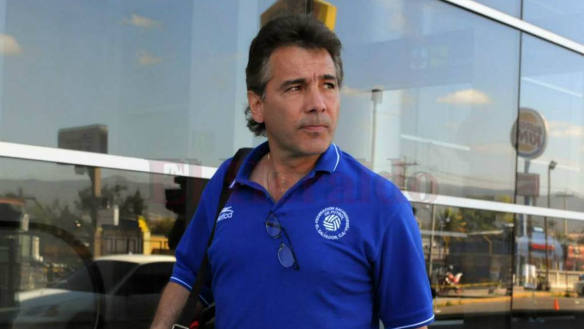 De los Cobos asegura su continuidad rumbo a Qatar 2022