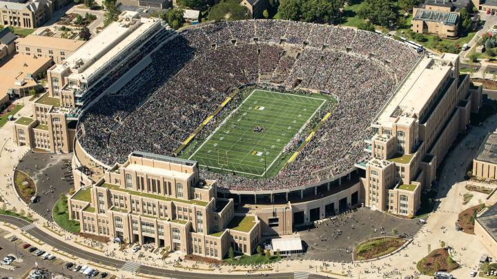 Liverpool-Dortmund, el primer juego de soccer en Notre Dame