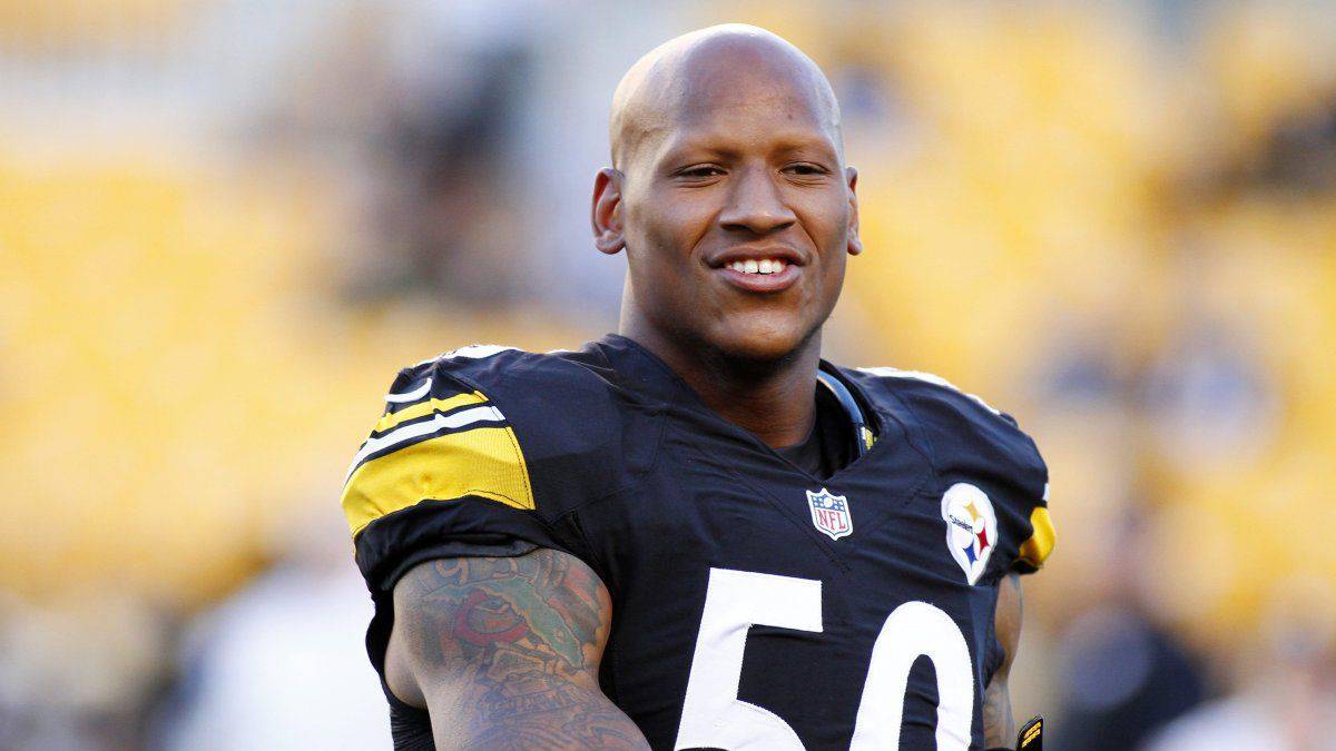 Ryan Shazier en partido de Steelers