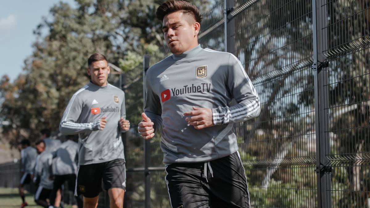 Rodolfo Zelaya entrenando con LAFC