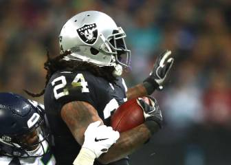 Marshawn Lynch piensa en salir del retiro por los Raiders