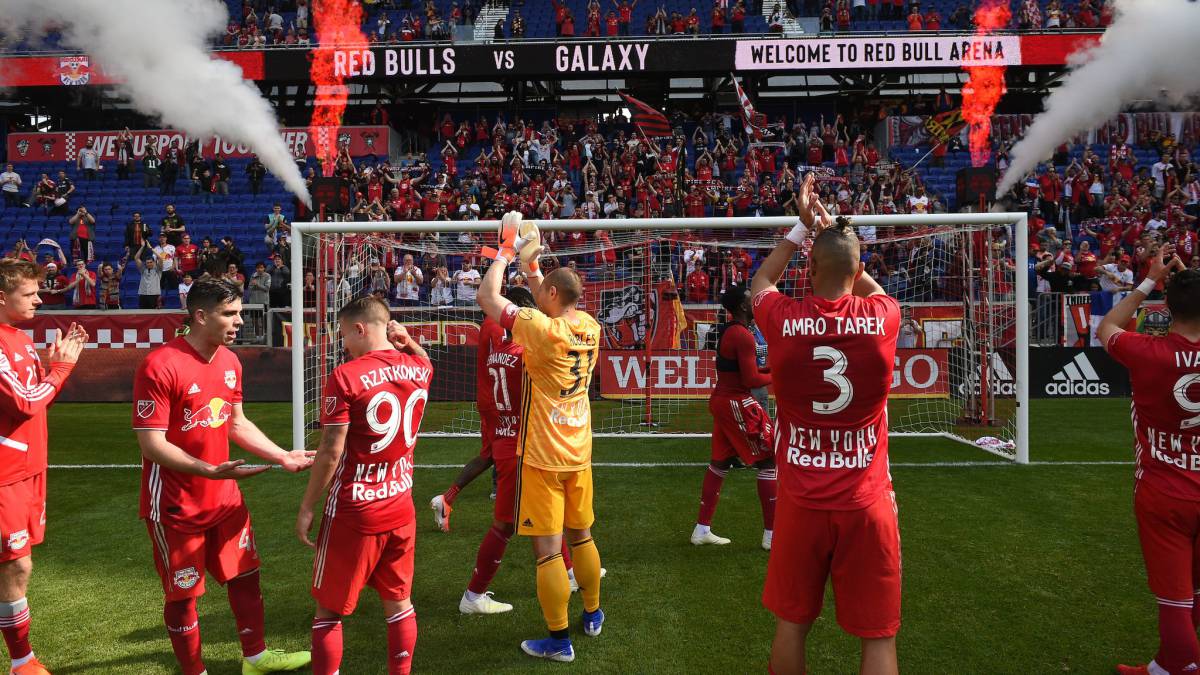 New York Red Bulls consiguió su segunda victoria de la temporada en un partido de volteretas contra el segundo mejor club del torneo. Amro, Zlatan, Antuna, Rzatkowski y Etienne los anotadores