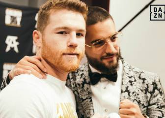 Maluma visita al Canelo momentos antes de su combate