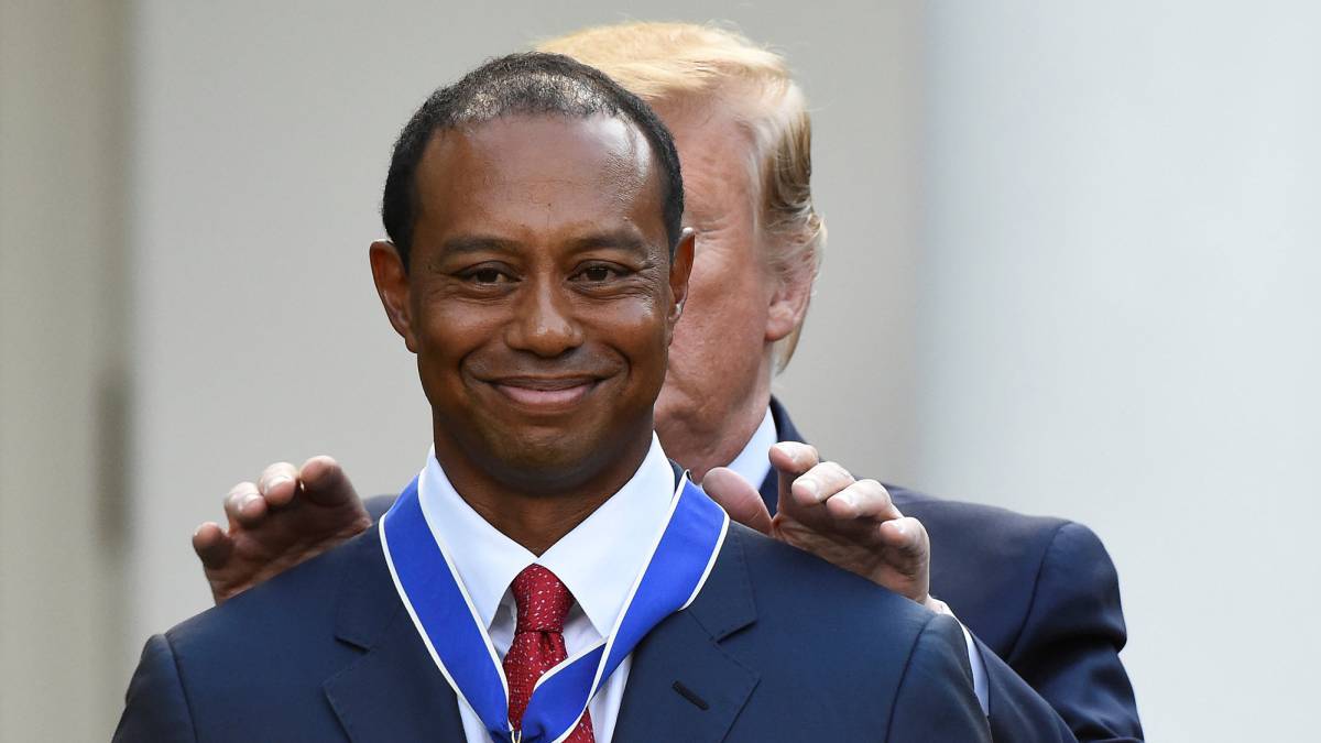 Trump premia con Medalla de la Libertad a Tiger Woods