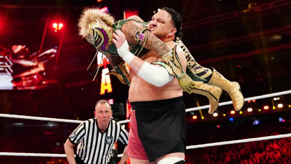 Rey Mysterio enfrentará a Samoa Joe en Money in the Bank
