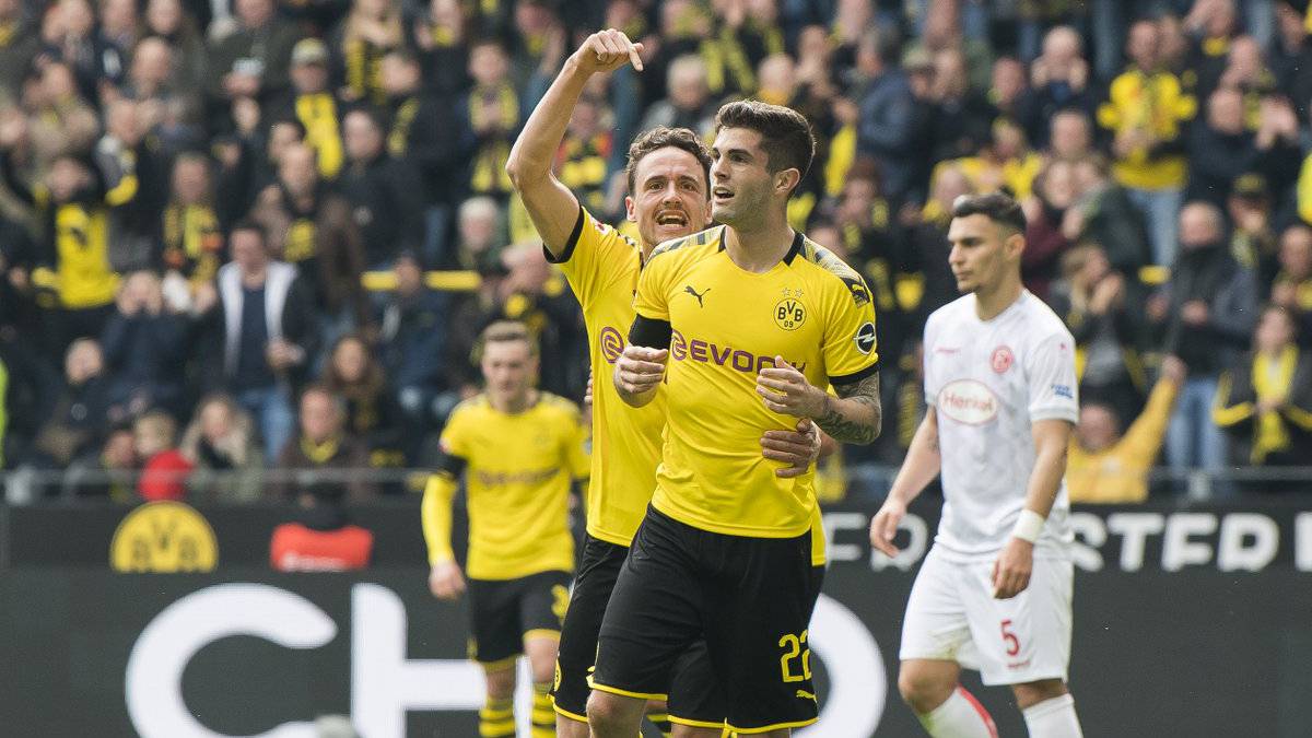 El delantero estadounidense anotó el primer tanto del Borussia Dortmund en la victoria 3-2 al Düsseldorf. Pulisic se retiró del BVB dándole una alegría a los aficionados.
