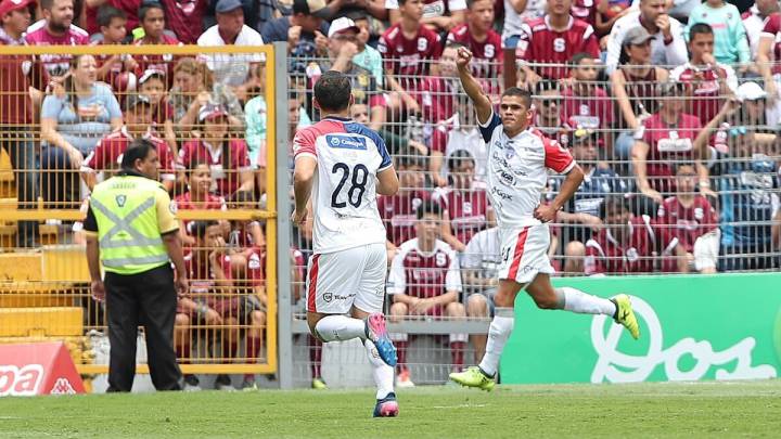 Deportivo Saprissa busca dar el primer paso en casa cuando se mida desde el Estadio Ricardo Saprissa al líder de la clasificación, el AD San Carlos.