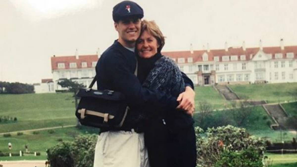 Tom Brady con su madre
