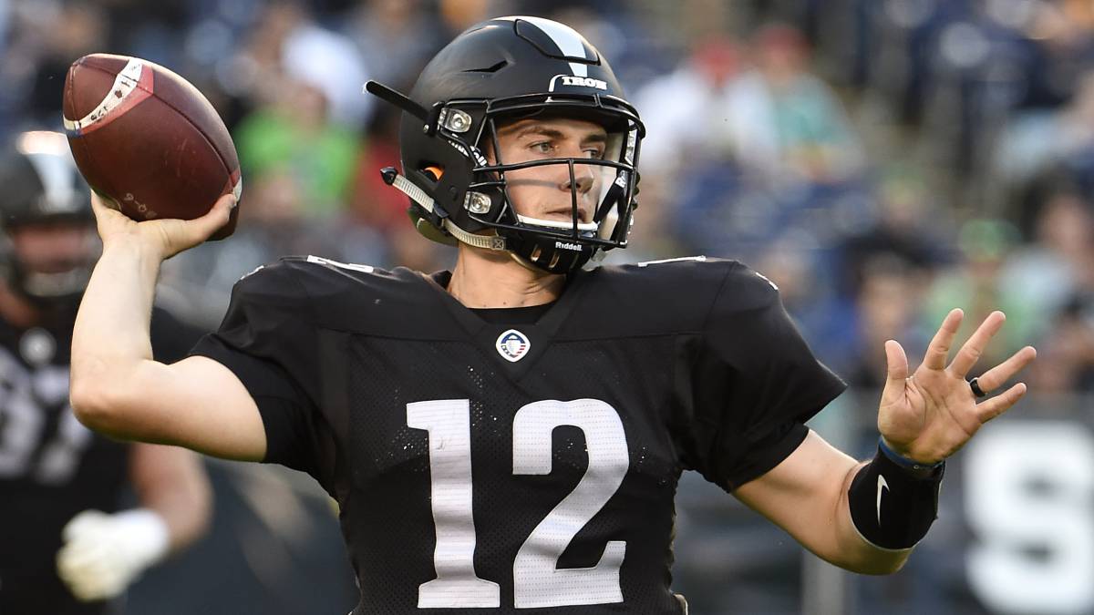 Luis Pérez en la AAF