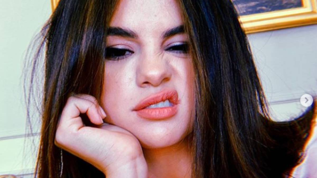 A pesar de que la cantante de 26 años de edad tiene 150 millones de seguidores en Instagram, aseguró que las redes sociales son terribles para su generación.