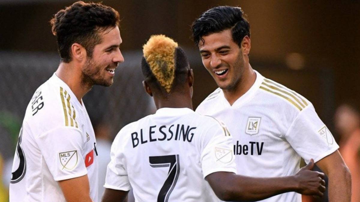 Carlos Vela le da los tres puntos al LAFC en casa