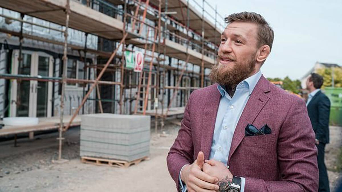 La estrella de peso ligero de la UFC comenzó una etapa en bienes raíces, pero el peleador irlandés buscará regalar las casas familias que no tienen un hogar.