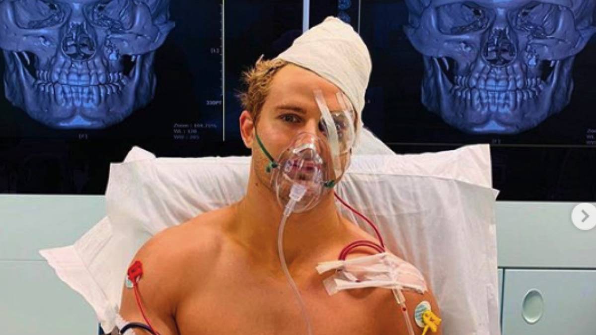 Luchador pierde por KO y es operado tras sufrir 8 fracturas