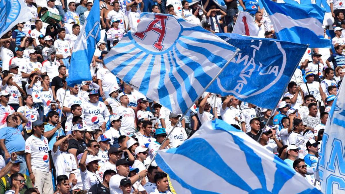Esta semana estará llena de emociones en Centroamérica, ya que cuatro ligas conocerán al nuevo campeón. Nicaragua lo posterga hasta el próximo sábado.