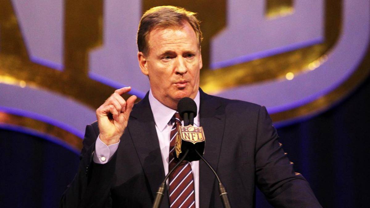 Roger Goodell en conferencia de prensa